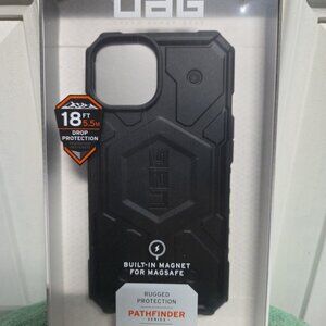 Urban Armor Gear UAG Pathfinder Series Case for iPhone 13/14  (6.1") Only Black